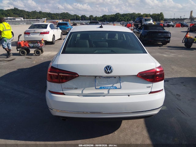 Продаж на аукціоні авто 2018 Volkswagen Passat 2.0t Se, vin: 1VWBA7A36JC038174, номер лоту: 45295299