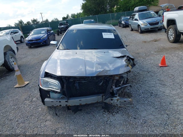 2011 Chrysler 300 Limited მანქანა იყიდება აუქციონზე, vin: 2C3CA5CG2BH533017, აუქციონის ნომერი: 45295304