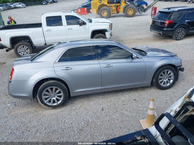 2011 Chrysler 300 Limited მანქანა იყიდება აუქციონზე, vin: 2C3CA5CG2BH533017, აუქციონის ნომერი: 45295304