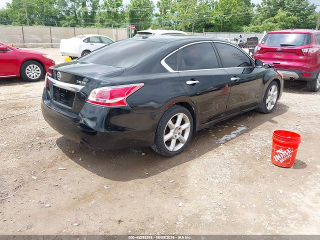 Продажа на аукционе авто 2015 Nissan Altima 2.5 Sv, vin: 1N4AL3AP7FC477241, номер лота: 45295386