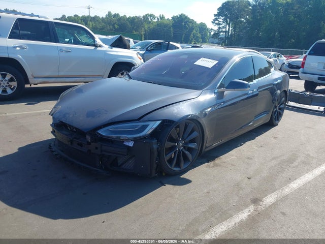 2018 Tesla Model S 100d/75d/p100d მანქანა იყიდება აუქციონზე, vin: 5YJSA1E22JF245505, აუქციონის ნომერი: 45295391