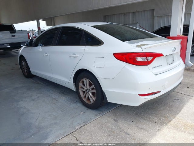 Продажа на аукционе авто 2015 Hyundai Sonata Se, vin: 5NPE24AF2FH183147, номер лота: 45295421