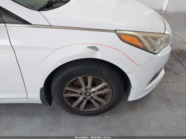 Продажа на аукционе авто 2015 Hyundai Sonata Se, vin: 5NPE24AF2FH183147, номер лота: 45295421