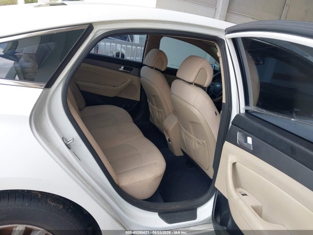 Продажа на аукционе авто 2015 Hyundai Sonata Se, vin: 5NPE24AF2FH183147, номер лота: 45295421