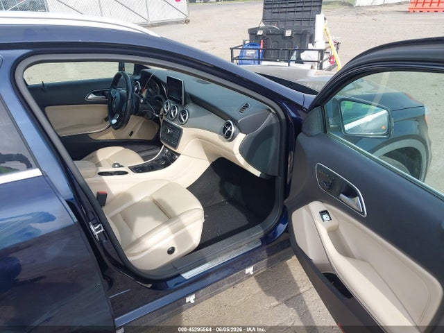 Продаж на аукціоні авто 2017 Mercedes-benz Gla 250 4matic, vin: WDCTG4GB0HJ347562, номер лоту: 45295564