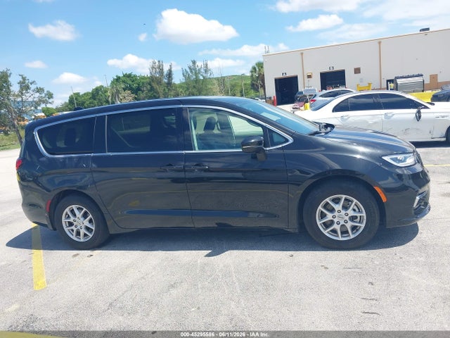 Продаж на аукціоні авто 2023 Chrysler Pacifica Touring L, vin: 2C4RC1BG1PR571981, номер лоту: 45295586