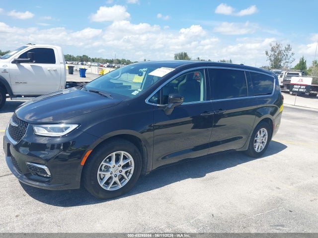 Продаж на аукціоні авто 2023 Chrysler Pacifica Touring L, vin: 2C4RC1BG1PR571981, номер лоту: 45295586