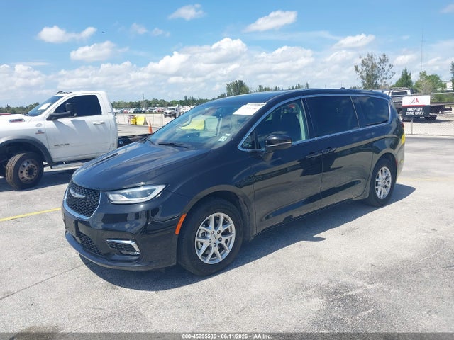 Продаж на аукціоні авто 2023 Chrysler Pacifica Touring L, vin: 2C4RC1BG1PR571981, номер лоту: 45295586