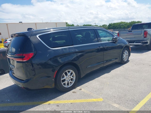 Продаж на аукціоні авто 2023 Chrysler Pacifica Touring L, vin: 2C4RC1BG1PR571981, номер лоту: 45295586