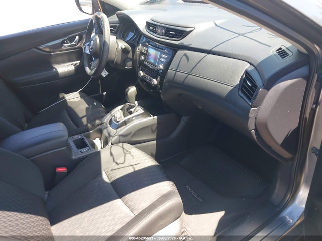 2017 Nissan Rogue Sv მანქანა იყიდება აუქციონზე, vin: KNMAT2MV8HP611944, აუქციონის ნომერი: 45295633
