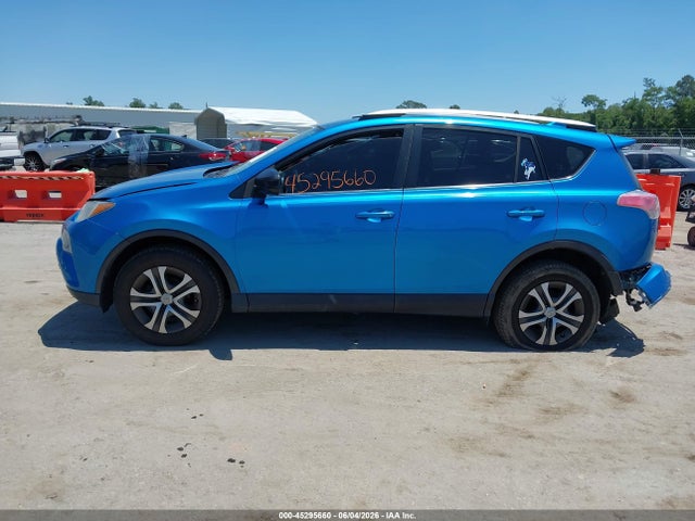 Toyota RAV4 LE 2016 JTMZFREV3GJ066352 Image 14