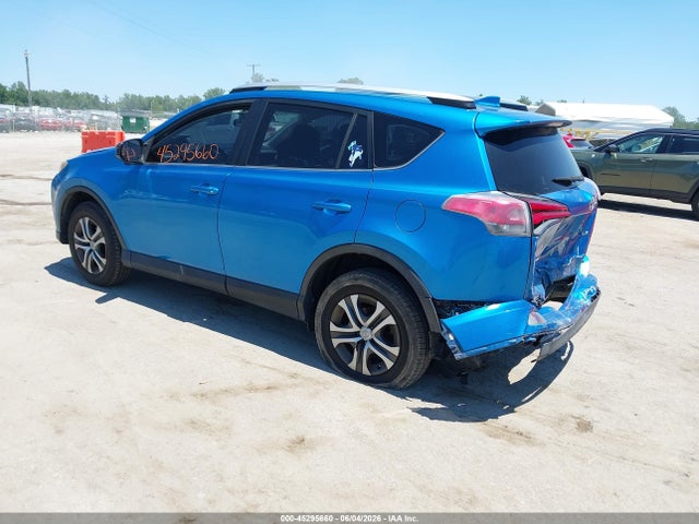 Toyota RAV4 LE 2016 JTMZFREV3GJ066352 Image 3