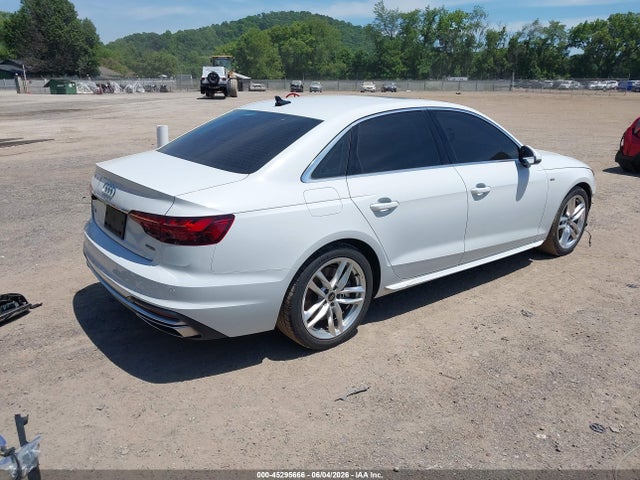 45295666 :رقم المزاد ، WAUEAAF42NN006330 vin ، 2022 Audi A4 Premium Plus 45 Tfsi S Line Quattro S Tronic مزاد بيع