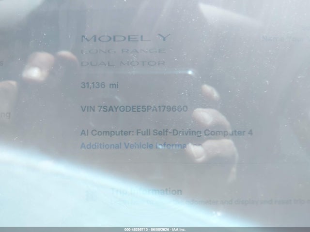 2023 Tesla Model Y Awd/long Range Dual Motor All-wheel Drive მანქანა იყიდება აუქციონზე, vin: 7SAYGDEE5PA179660, აუქციონის ნომერი: 45295710