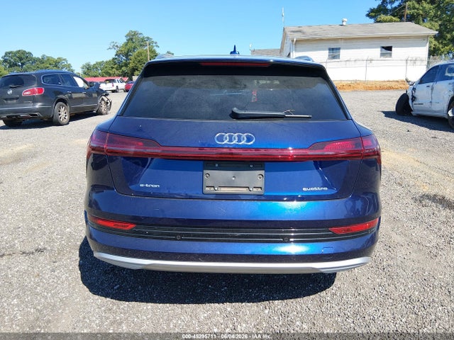Продажа на аукционе авто 2023 Audi E-tron Premium Plus Quattro, vin: WA1LAAGE1PB014550, номер лота: 45295711