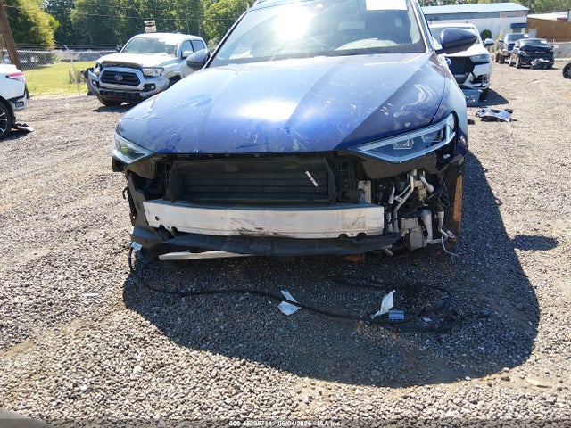 Продажа на аукционе авто 2023 Audi E-tron Premium Plus Quattro, vin: WA1LAAGE1PB014550, номер лота: 45295711