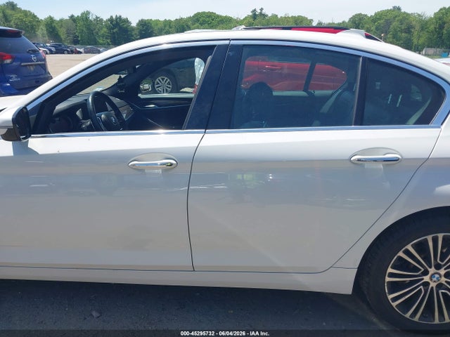 45295732 :رقم المزاد ، WBAJA7C31HG906206 vin ، 2017 Bmw 530i Xdrive مزاد بيع