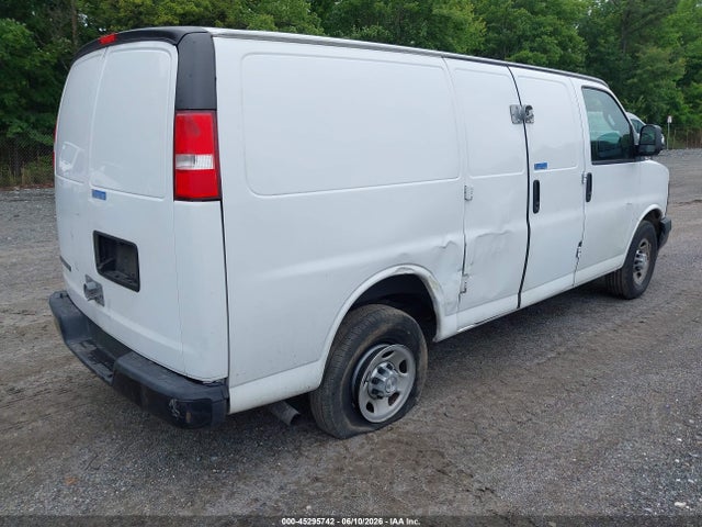 2017 Chevrolet Express 2500 Work Van მანქანა იყიდება აუქციონზე, vin: 1GCWGAFF5H1133852, აუქციონის ნომერი: 45295742