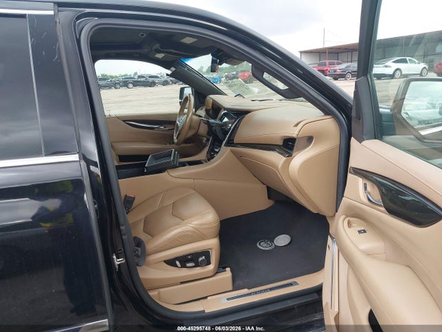 45295748 :رقم المزاد ، 1GYS4KKJ8JR142411 vin ، 2018 Cadillac Escalade Esv Platinum مزاد بيع