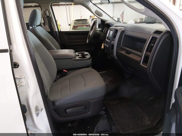 Продажа на аукционе авто 2018 Ram 1500 Tradesman  4x4 6'4 Box, vin: 1C6RR7FG3JS326222, номер лота: 45295784