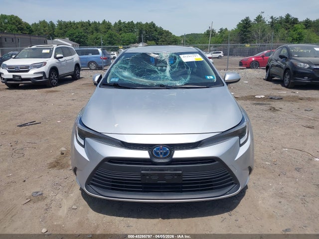 Toyota Corolla Hybrid Le 2024 JTDBCMFE0R3039693 Image 12