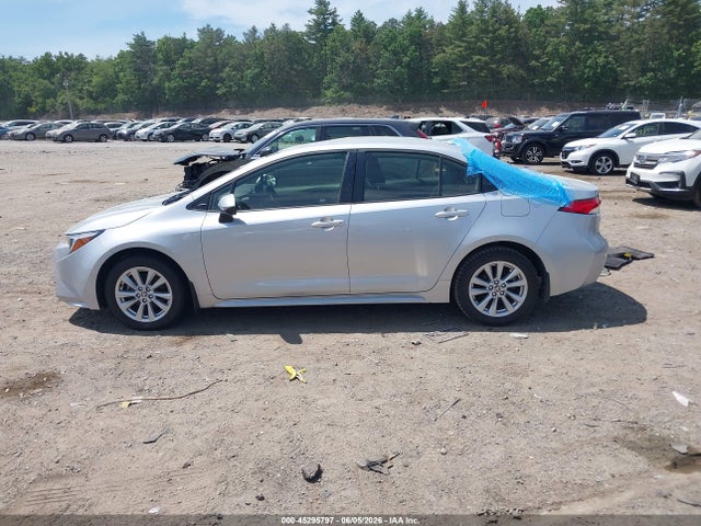 Toyota Corolla Hybrid Le 2024 JTDBCMFE0R3039693 Image 14