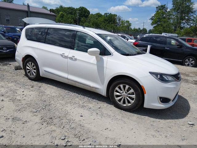 Aukcja sprzedaży 2018 Chrysler Pacifica Touring L, vin: 2C4RC1BG9JR110549, numer aukcji: 45295910