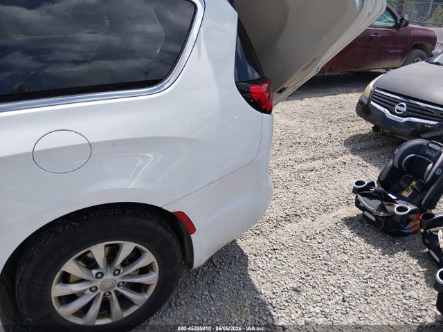 Aukcja sprzedaży 2018 Chrysler Pacifica Touring L, vin: 2C4RC1BG9JR110549, numer aukcji: 45295910