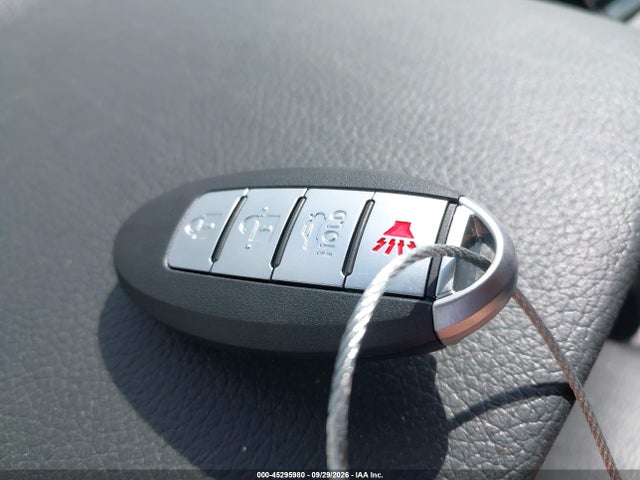 45295980 :رقم المزاد ، JN1BJ1CPXKW232256 vin ، 2019 Nissan Rogue Sport Sl مزاد بيع