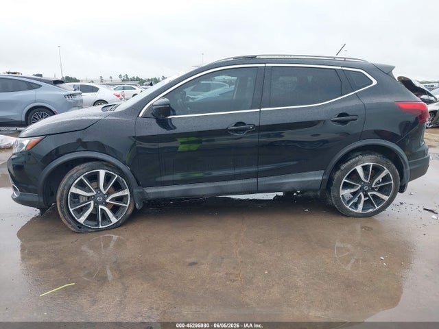 45295980 :رقم المزاد ، JN1BJ1CPXKW232256 vin ، 2019 Nissan Rogue Sport Sl مزاد بيع