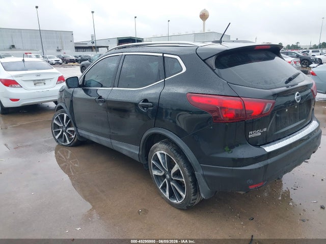 45295980 :رقم المزاد ، JN1BJ1CPXKW232256 vin ، 2019 Nissan Rogue Sport Sl مزاد بيع