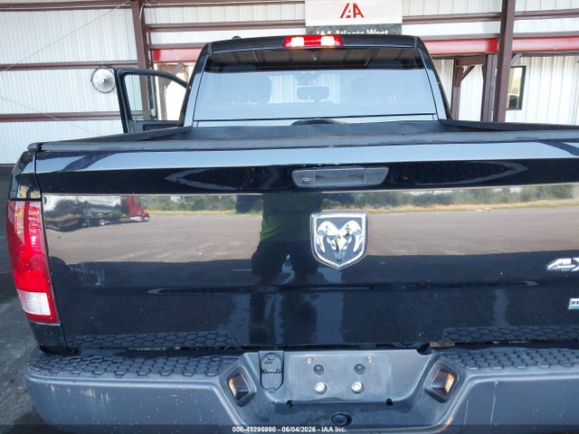 45295990 :رقم المزاد ، 1C6RR7KG0KS645374 vin ، 2019 Ram 1500 Classic Tradesman  4x4 5'7 Box مزاد بيع