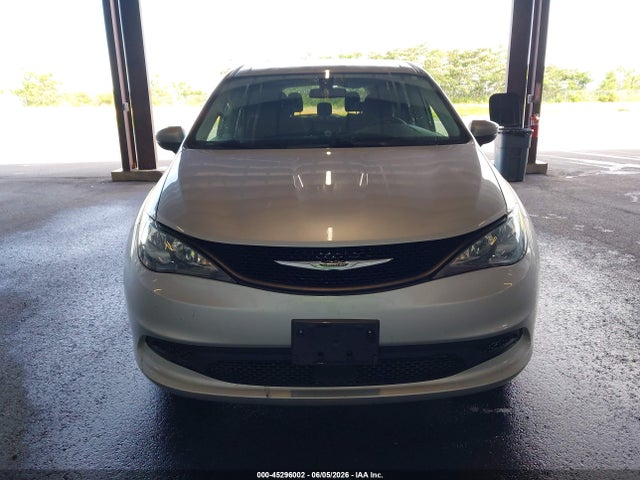 Chrysler Voyager Lx 2022 2C4RC1CG0NR141533 Image 17