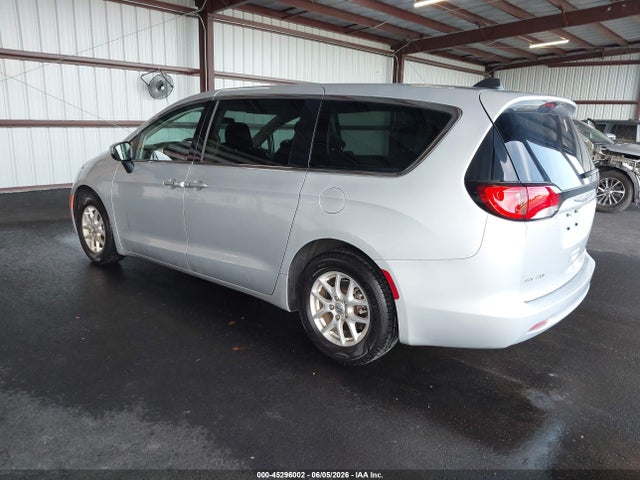Chrysler Voyager Lx 2022 2C4RC1CG0NR141533 Image 3