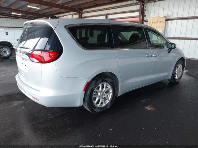 Chrysler Voyager Lx 2022 2C4RC1CG0NR141533 Image 4