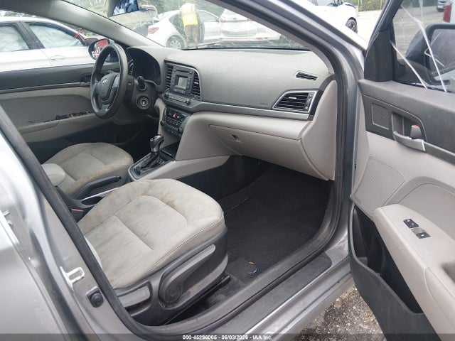 2017 Hyundai Elantra Se მანქანა იყიდება აუქციონზე, vin: 5NPD74LF9HH116042, აუქციონის ნომერი: 45296005