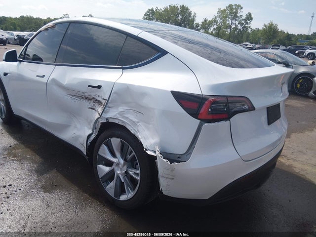 Продажа на аукционе авто 2021 Tesla Model Y Long Range Dual Motor All-wheel Drive, vin: 5YJYGDEE4MF104945, номер лота: 45296045