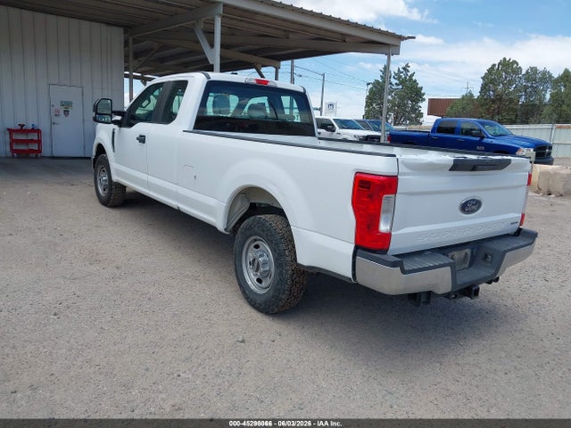 Ford F-250 Xl 2018 1FT7X2A68JEC83907 Image 3