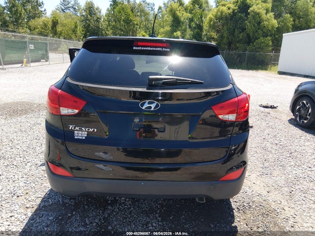 KM8JT3AF7FU033736 Hyundai TUCSON GLS