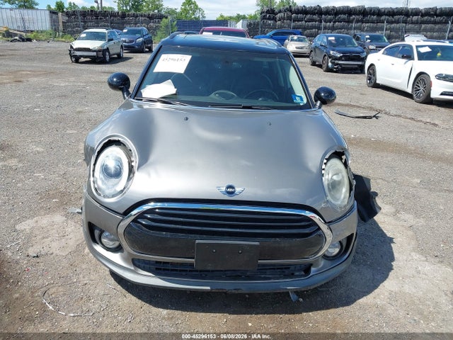 Mini Clubman Cooper 2016 WMWLN5C55G2E31533 Image 12
