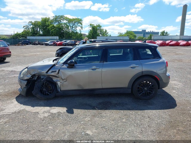 Mini Clubman Cooper 2016 WMWLN5C55G2E31533 Image 14
