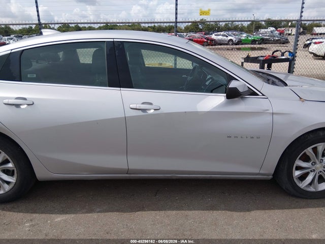 1G1ZD5ST3LF008779 Chevrolet Malibu Fwd Lt
