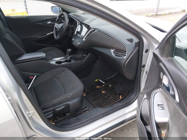 1G1ZD5ST3LF008779 Chevrolet Malibu Fwd Lt