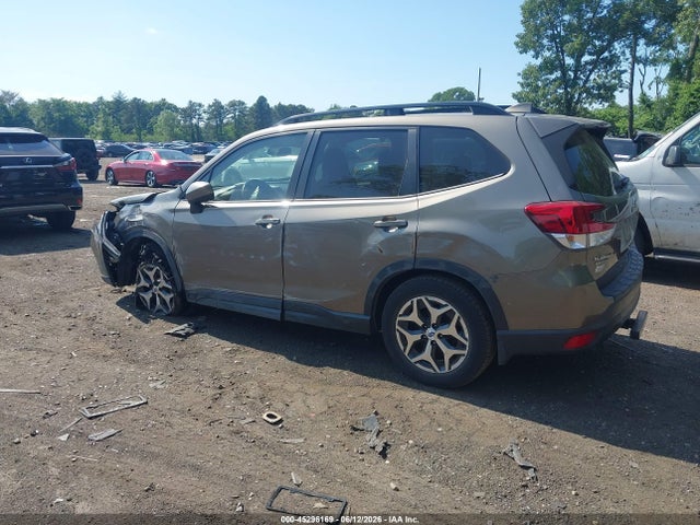 2021 Subaru Forester Premium მანქანა იყიდება აუქციონზე, vin: JF2SKAFC0MH478941, აუქციონის ნომერი: 45296169