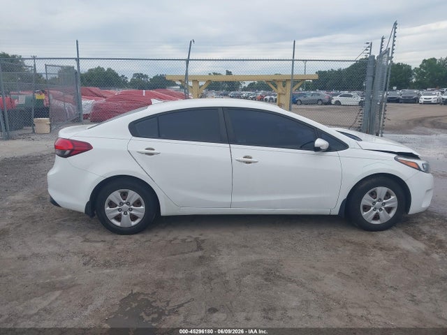 Aukcja sprzedaży 2018 Kia Forte Lx, vin: 3KPFK4A77JE212667, numer aukcji: 45296180