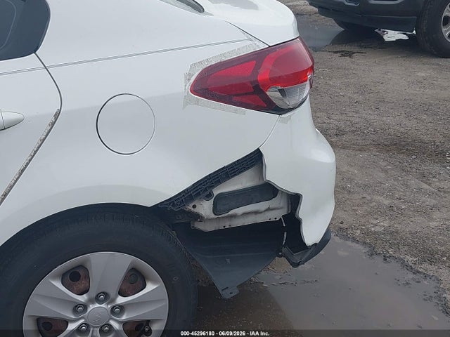 Aukcja sprzedaży 2018 Kia Forte Lx, vin: 3KPFK4A77JE212667, numer aukcji: 45296180