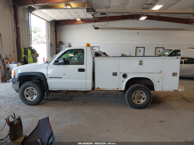 45296290 :رقم المزاد ، 1GDHK24U22E135505 vin ، 2002 Gmc Sierra 2500hd Standard مزاد بيع