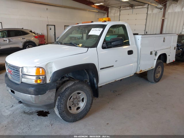 45296290 :رقم المزاد ، 1GDHK24U22E135505 vin ، 2002 Gmc Sierra 2500hd Standard مزاد بيع