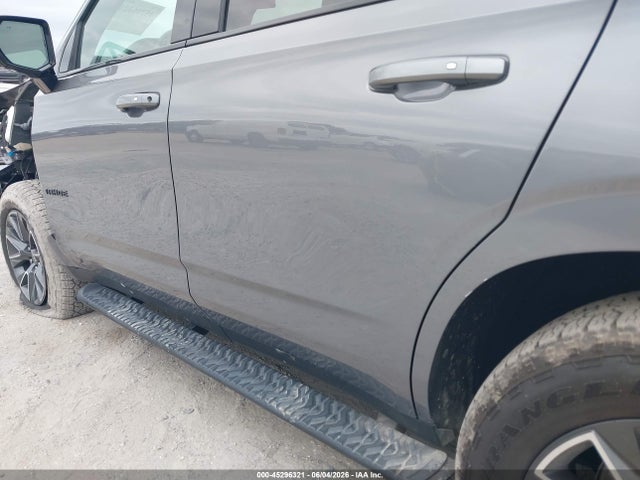 Продажа на аукционе авто 2021 Chevrolet Tahoe 4wd Z71, vin: 1GNSKPKD3MR129824, номер лота: 45296321