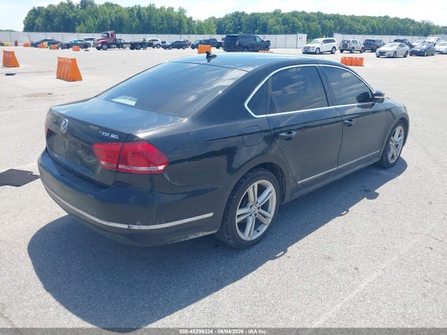 Продаж на аукціоні авто 2015 Volkswagen Passat 2.0l Tdi Sel Premium, vin: 1VWCV7A30FC094112, номер лоту: 45296324